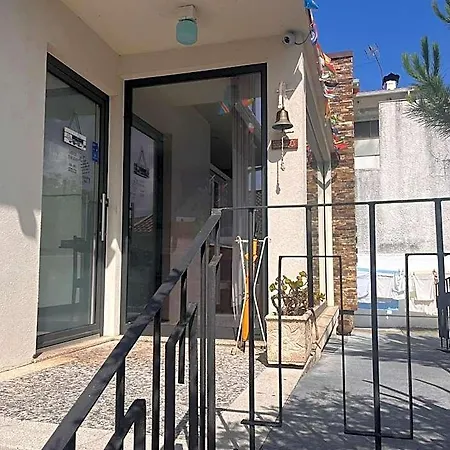 Do Alto - Fao Hostel Εσποσέντε
